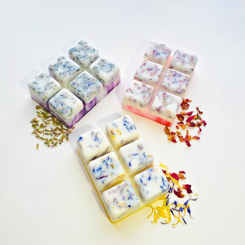 Coconut and Soy Wax Melts with Flower Petals - Wild Flowers & Sea Air